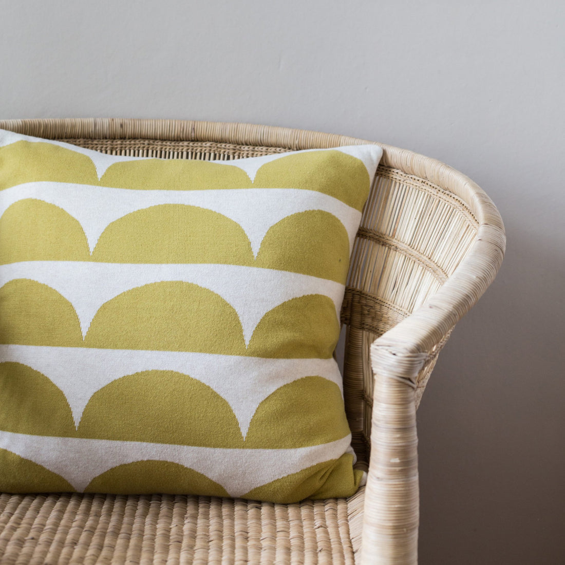 Kamelia pillow-cover olive, soft cotton knit