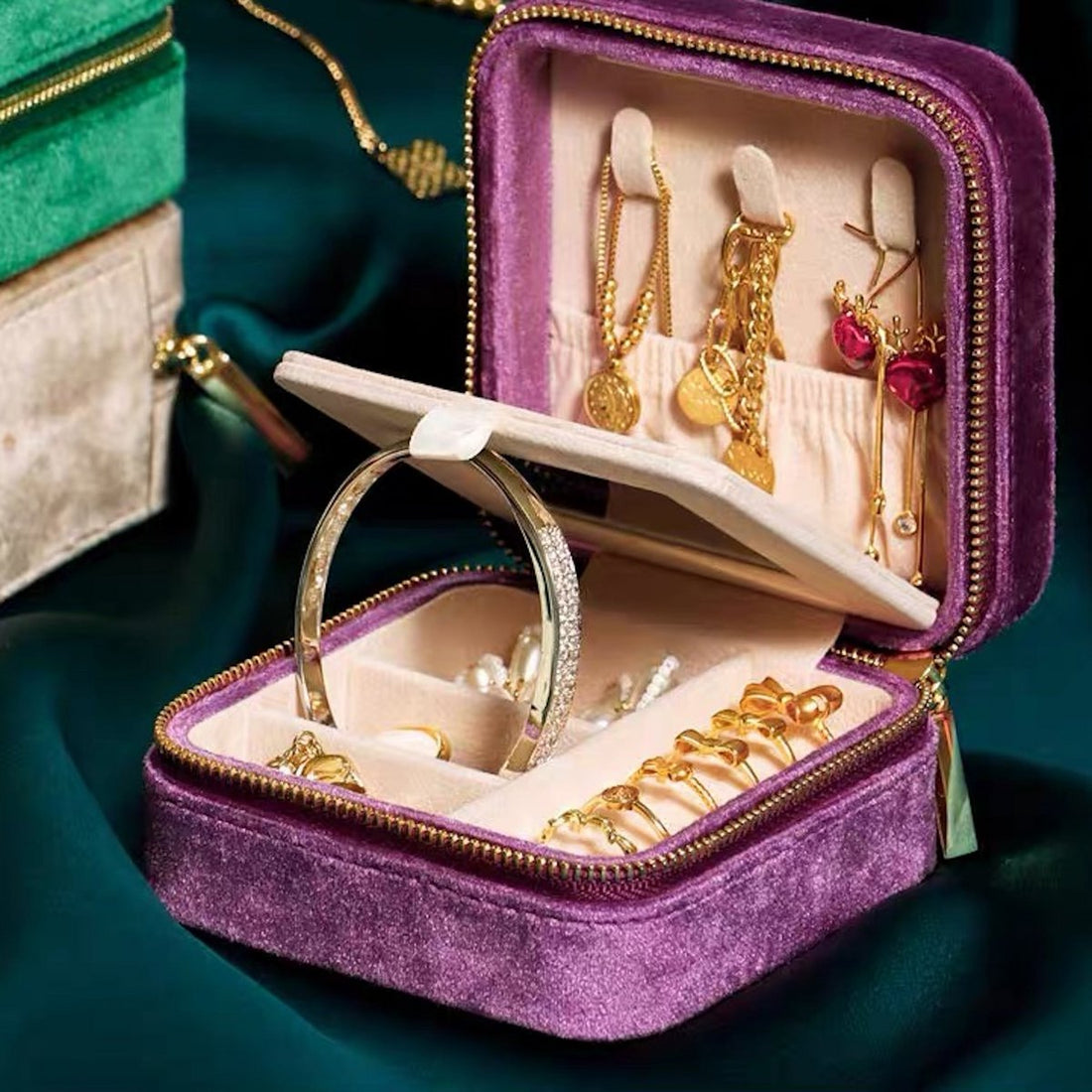 Portable Velvet Travel Jewelry Box Vintage-Inspired-Multicolors