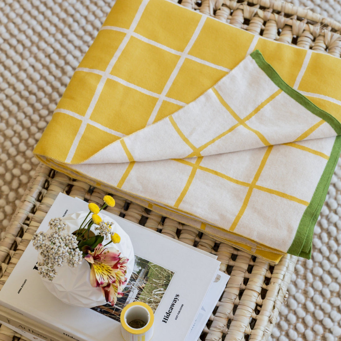 Todden blanket yellow, soft cotton knit